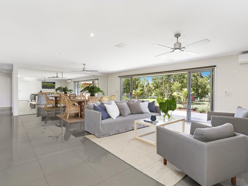 11 Larch Street, Tallebudgera QLD 4228