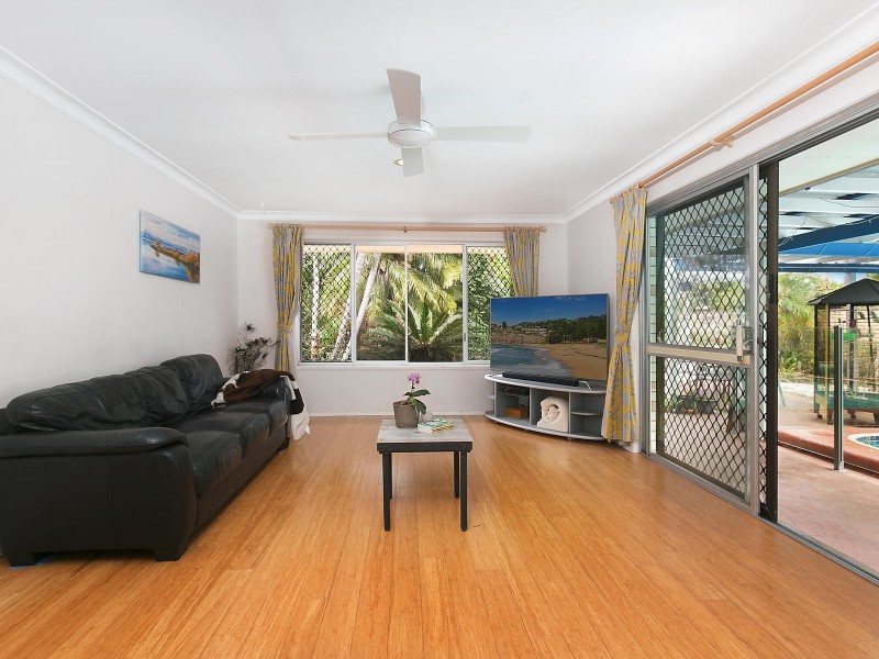 11 Doggett Drive, Miami QLD 4220