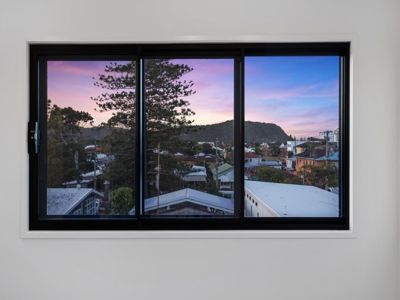 2/13 Twenty Third Avenue, Palm Beach QLD 4221