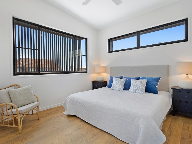 2/13 Twenty Third Avenue, Palm Beach QLD 4221