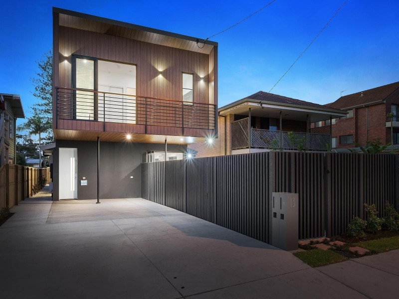 2/13 Twenty Third Avenue, Palm Beach QLD 4221