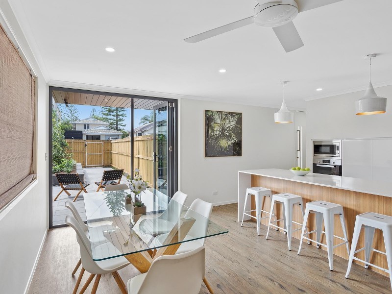 1/13 Twenty Third Avenue, Palm Beach QLD 4221