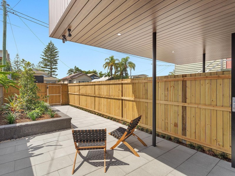 1/13 Twenty Third Avenue, Palm Beach QLD 4221