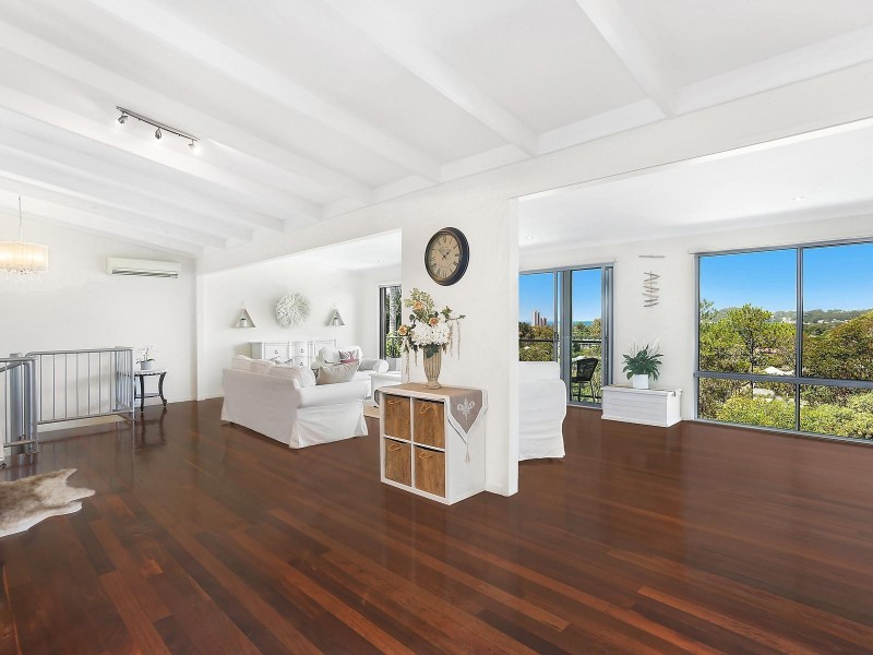 24 Doubleview Drive, Elanora QLD 4221