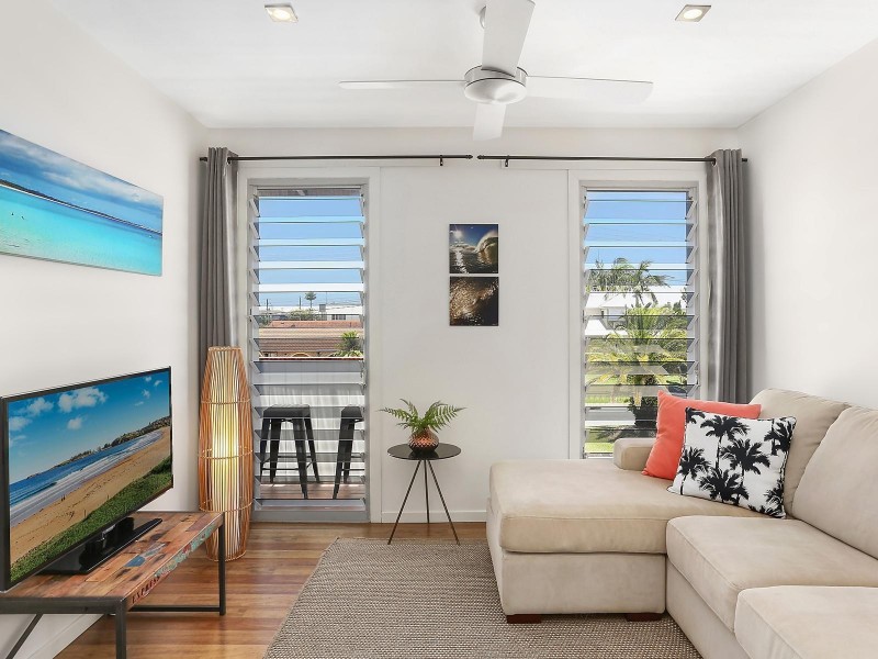 2/58 Palm Beach Avenue, Palm Beach QLD 4221