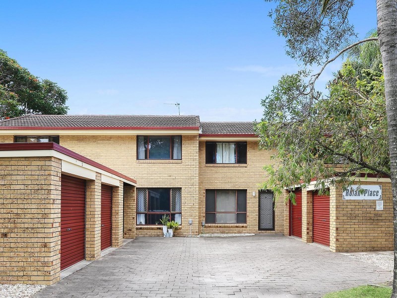 2/3 Rolan Court, Palm Beach QLD 4221