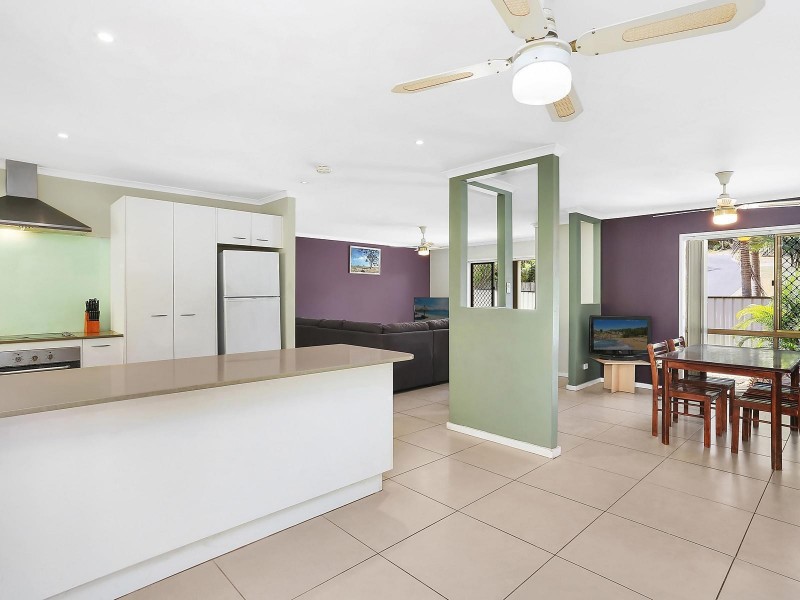 22 Balsa Street, Elanora QLD 4221