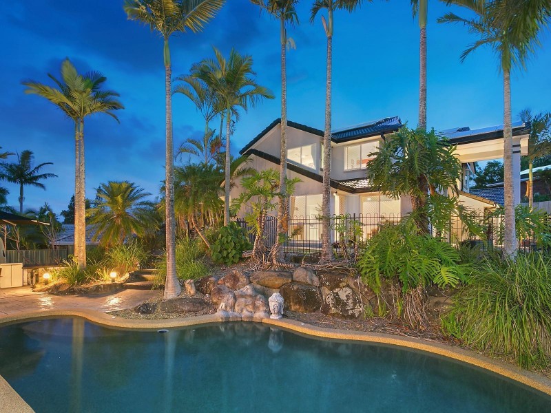 2 Jandakot Court, Elanora QLD 4221