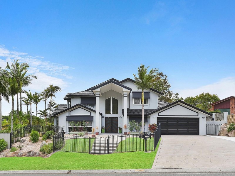 2 Jandakot Court, Elanora QLD 4221