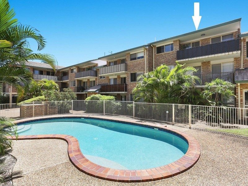 24/1 Rolan Court, Palm Beach QLD 4221