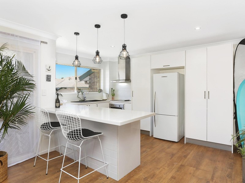 24/1 Rolan Court, Palm Beach QLD 4221