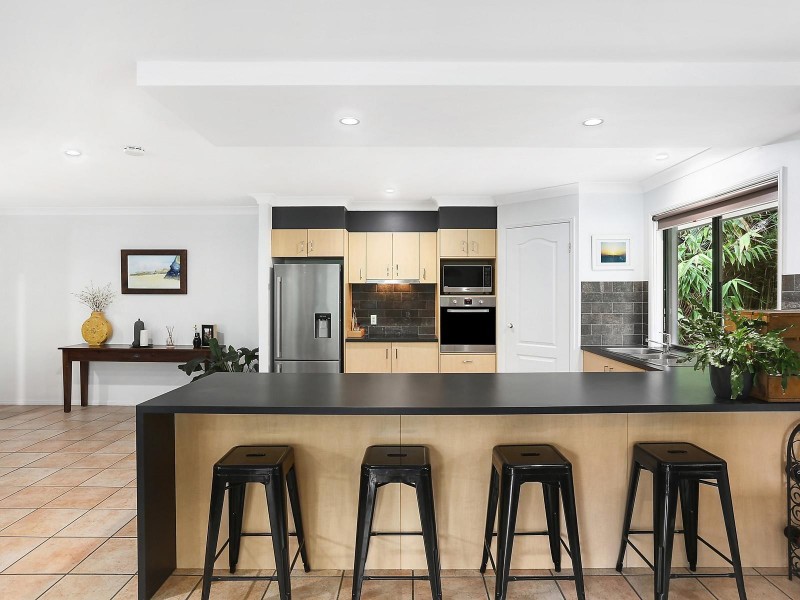 55 Simpsons Road, Elanora QLD 4221