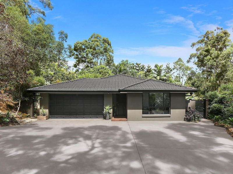 55 Simpsons Road, Elanora QLD 4221