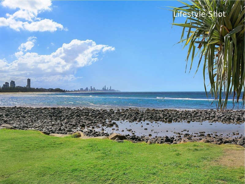 2/2 Hayle Street, Burleigh Heads QLD 4220