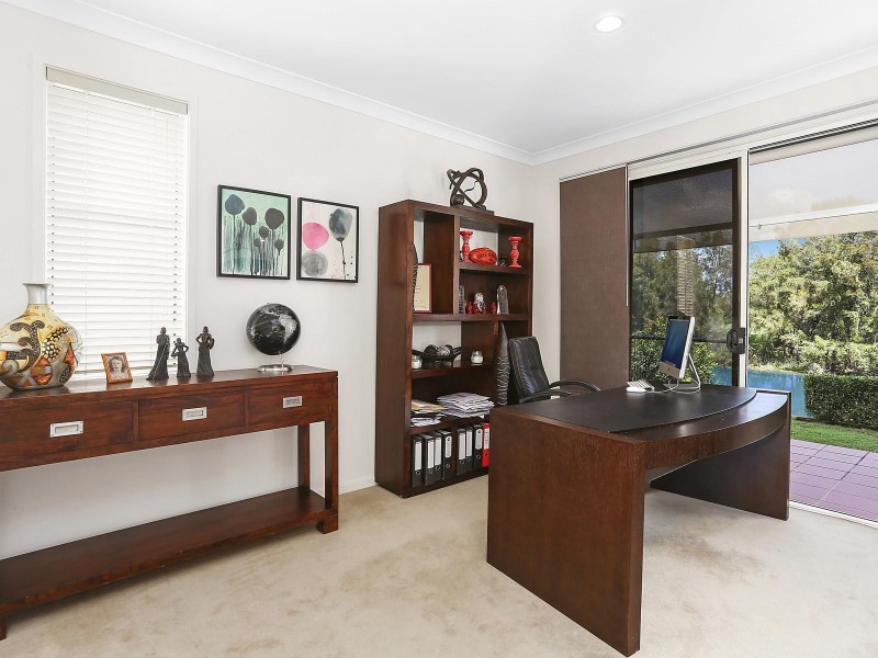 196 Easthill Drive, Robina QLD 4226
