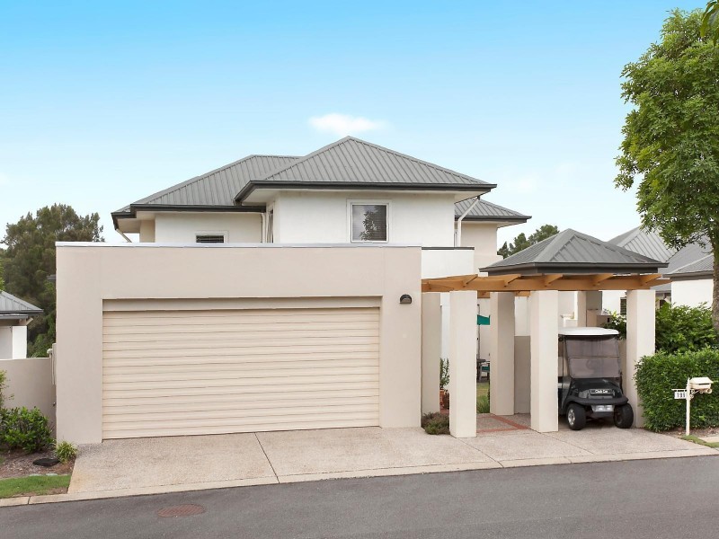 196 Easthill Drive, Robina QLD 4226