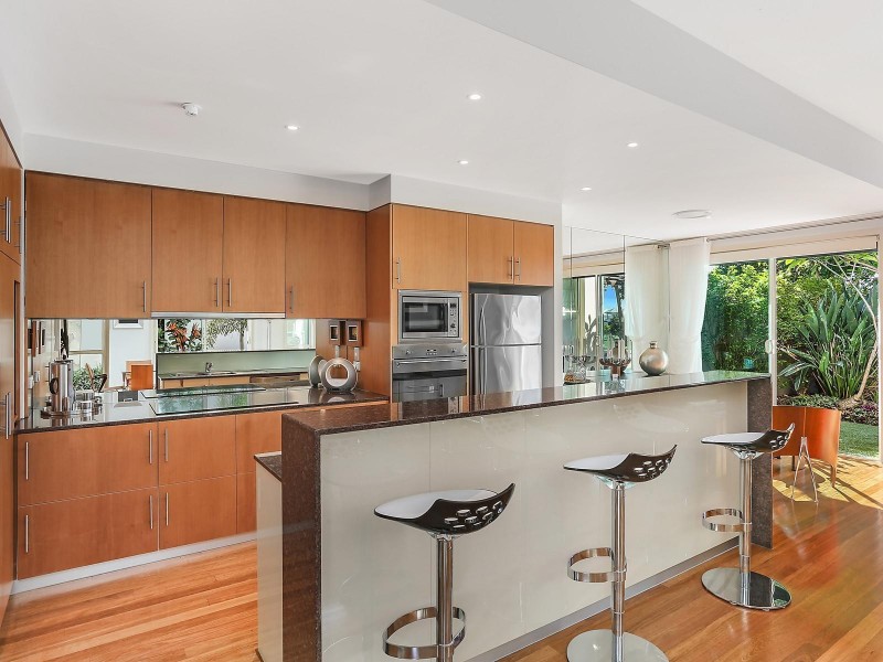 706 Glades Drive, Robina QLD 4226