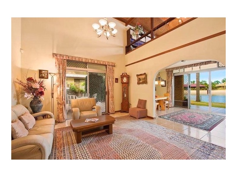 222  Mallawa Drive, Palm Beach QLD 4221