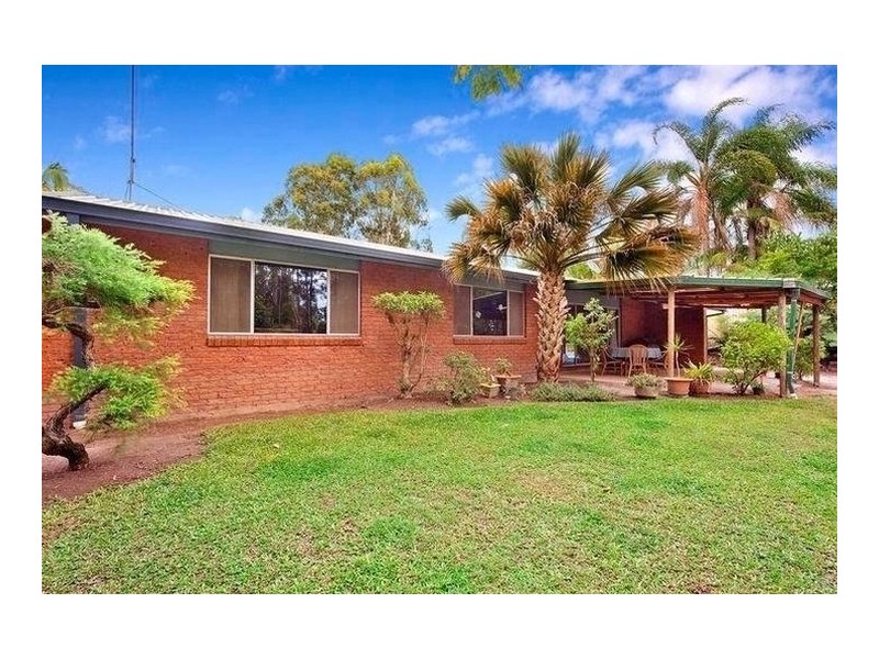 31 Darnel Street, Elanora QLD 4221