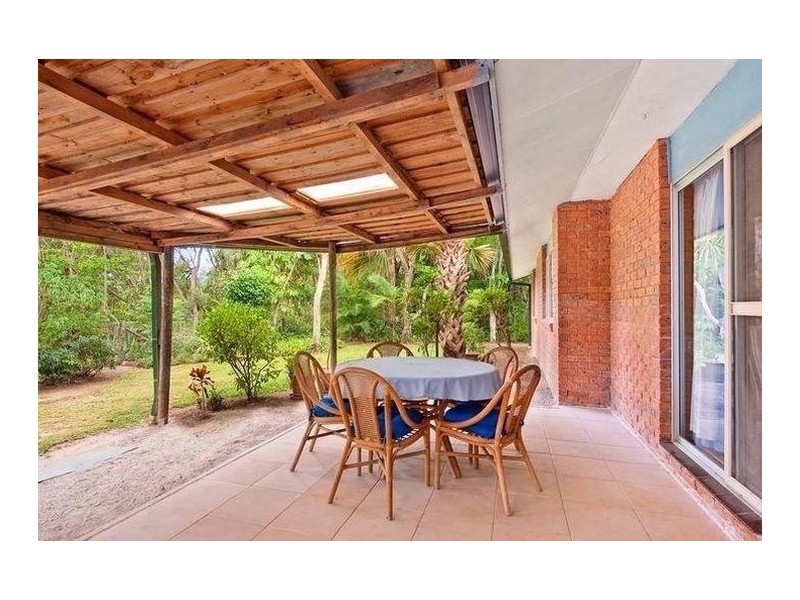 31 Darnel Street, Elanora QLD 4221