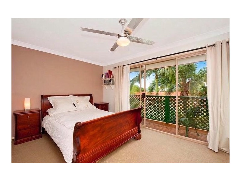 16/4 Sherwood Close, Mudgeeraba QLD 4213
