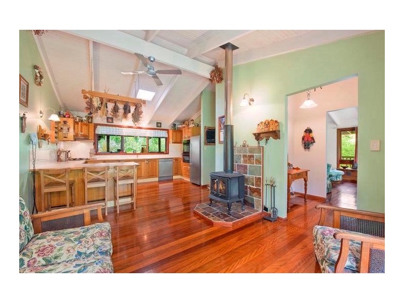 2 Ronelle Court, Tallebudgera QLD 4228