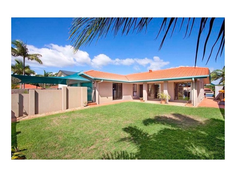 69 Dogwood Drive, Palm Beach QLD 4221