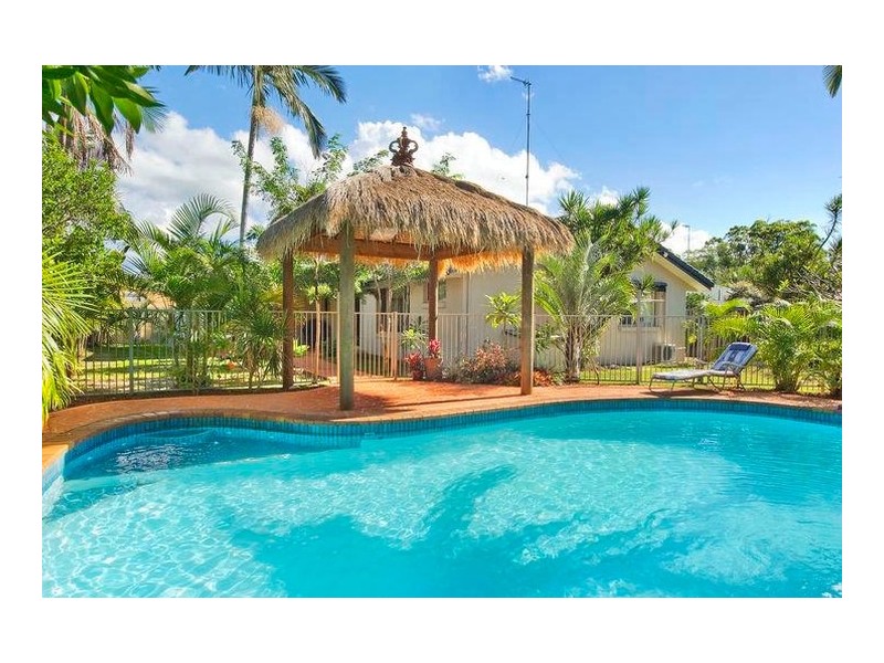 4 Linum Street, Palm Beach QLD 4221