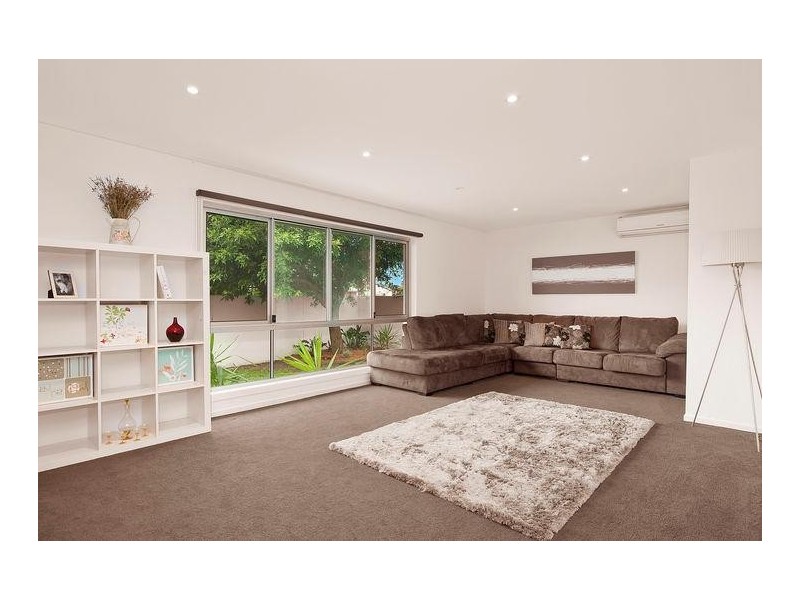 130 Burleigh Street, Burleigh Waters QLD 4220