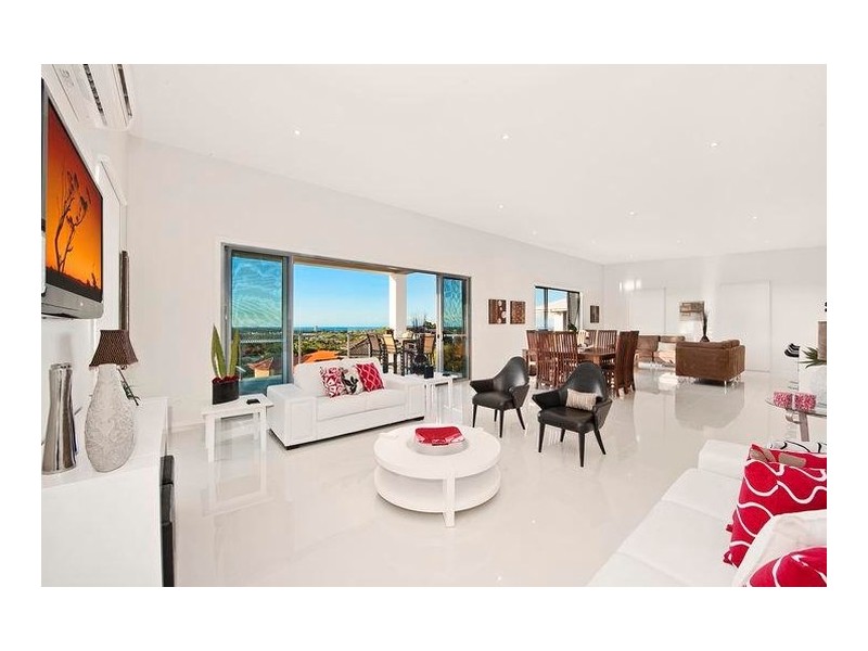 44A Lochlomond Drive, Banora Point NSW 2486