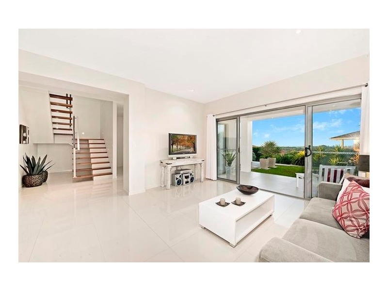44A Lochlomond Drive, Banora Point NSW 2486