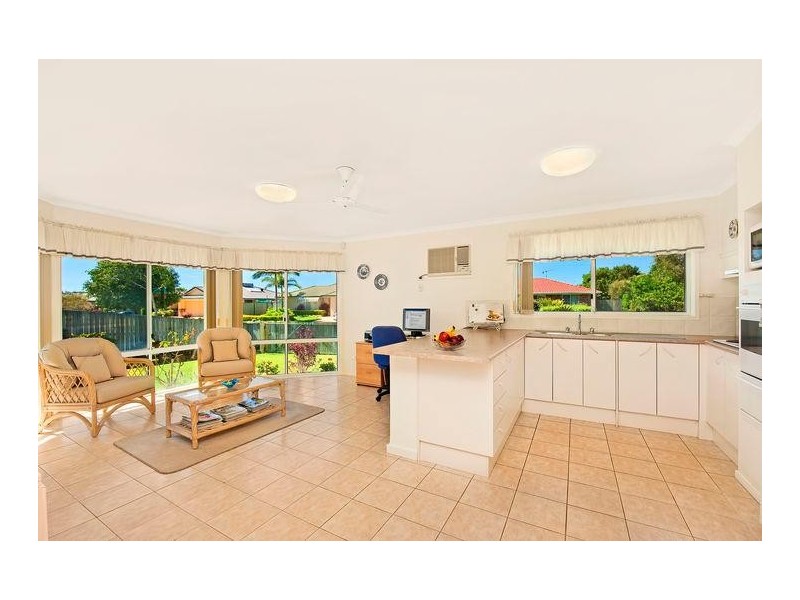 6  Rosnay Court, Banora Point NSW 2486