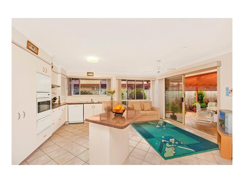 31 Winders Place, Banora Point NSW 2486