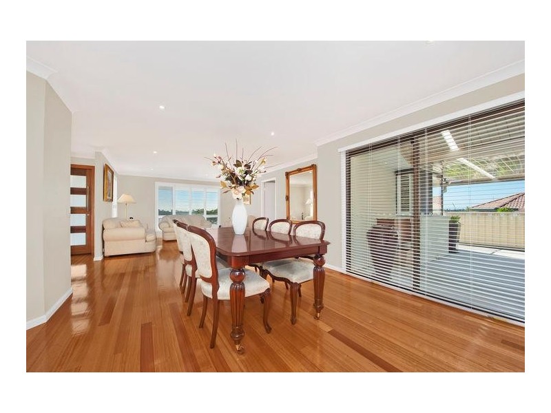 15 Oakland Parade, Banora Point NSW 2486