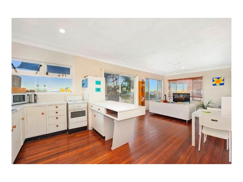 232 Pacific Parade, Bilinga QLD 4225