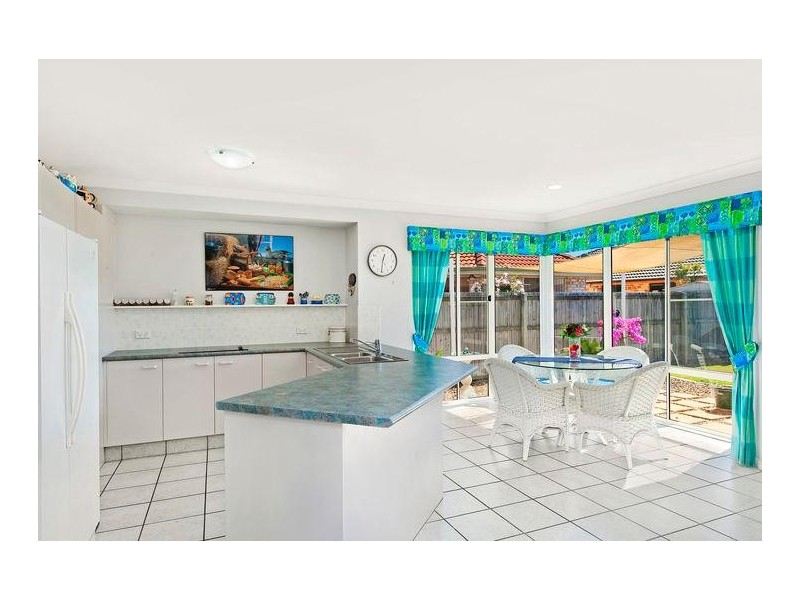 32 Merion Court, Banora Point NSW 2486