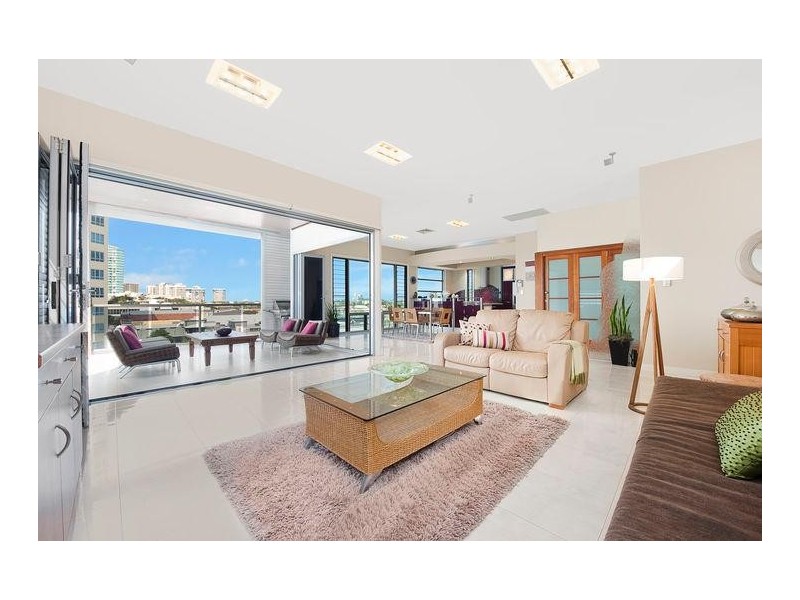 6 Garrick Street, Coolangatta QLD 4225