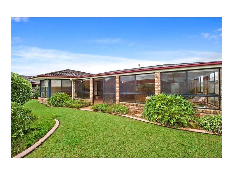 54 Avondale Drive, Banora Point NSW 2486