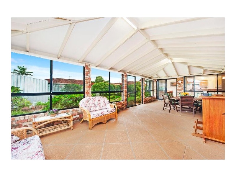 54 Avondale Drive, Banora Point NSW 2486