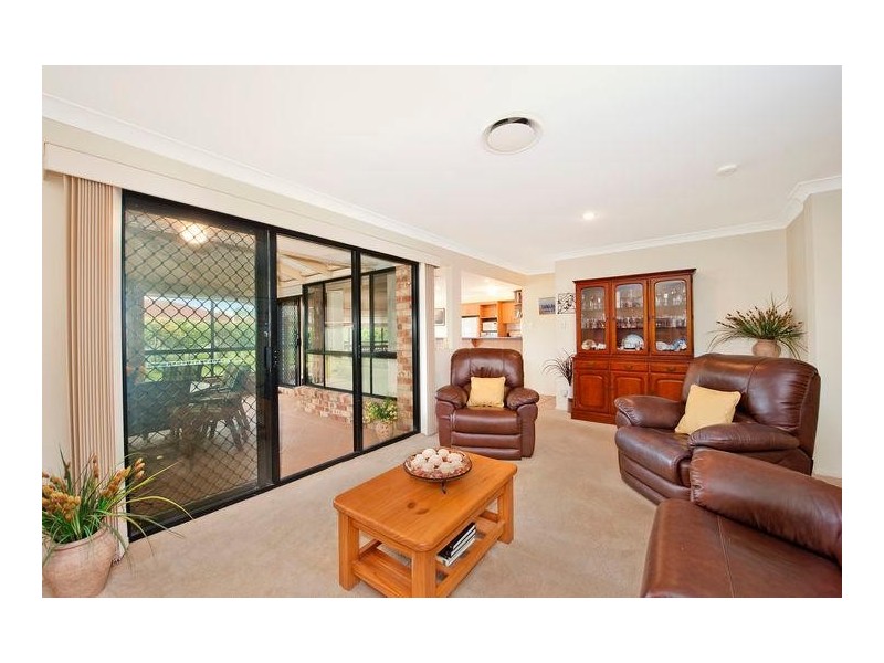 54 Avondale Drive, Banora Point NSW 2486