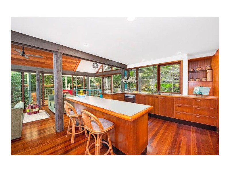 34 Woodgee Street, Currumbin QLD 4223