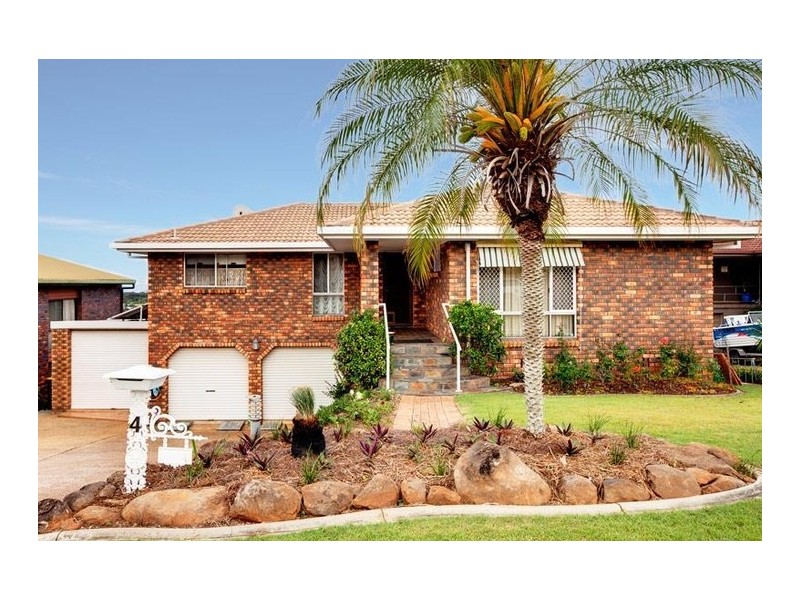 4 Allamanda Avenue, Banora Point NSW 2486