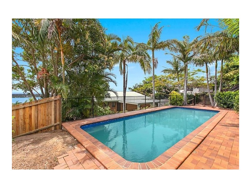 27 Old Ferry Road, Banora Point NSW 2486