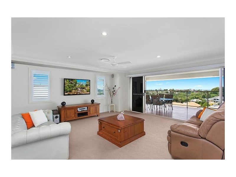 5 Mourne Terrace, Banora Point NSW 2486