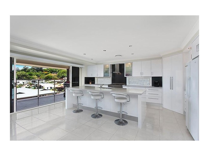 5 Mourne Terrace, Banora Point NSW 2486