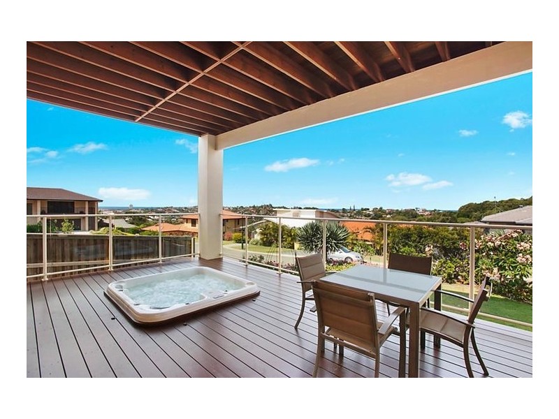 5 Mourne Terrace, Banora Point NSW 2486