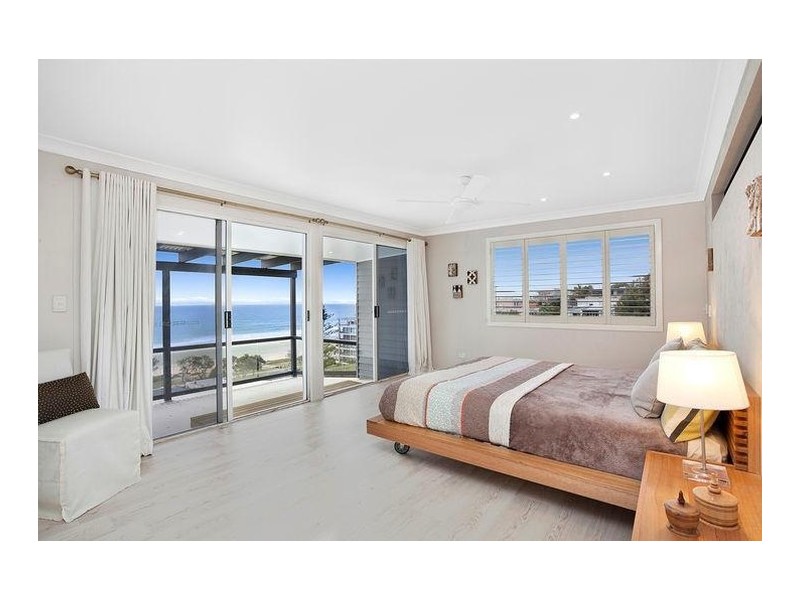 10 Barker Street, Currumbin QLD 4223