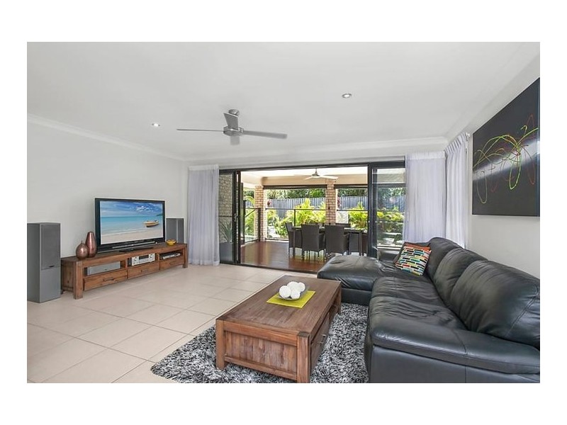 4 Mourne Terrace, Banora Point NSW 2486