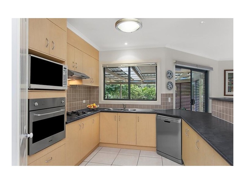 1 Buncrana Terrace, Banora Point NSW 2486
