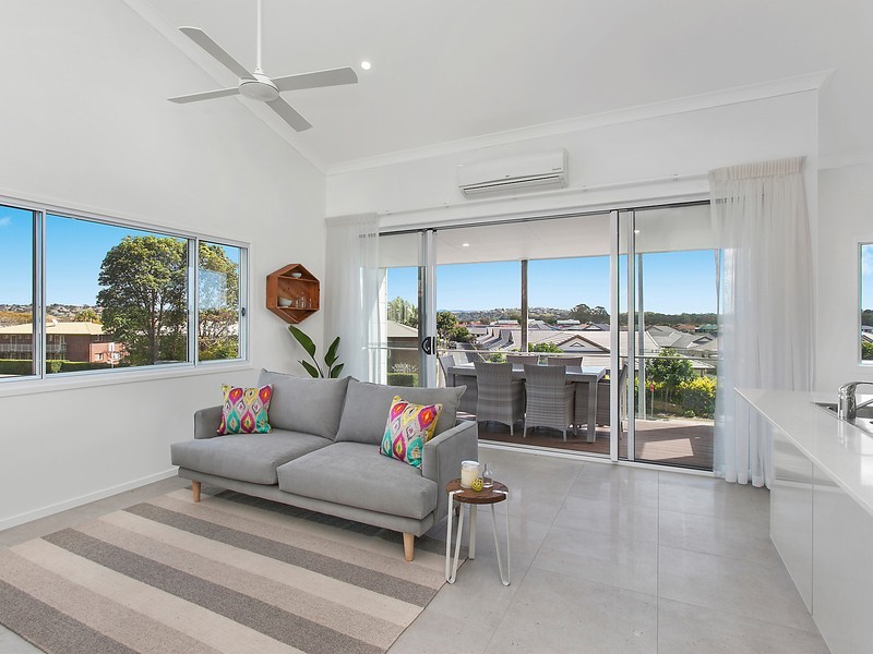 1A Pioneer Parade, Banora Point NSW 2486